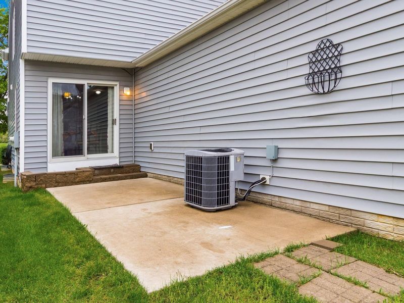 9325 Cliff Springs Trail, Columbus, OH 43240 Photo 47