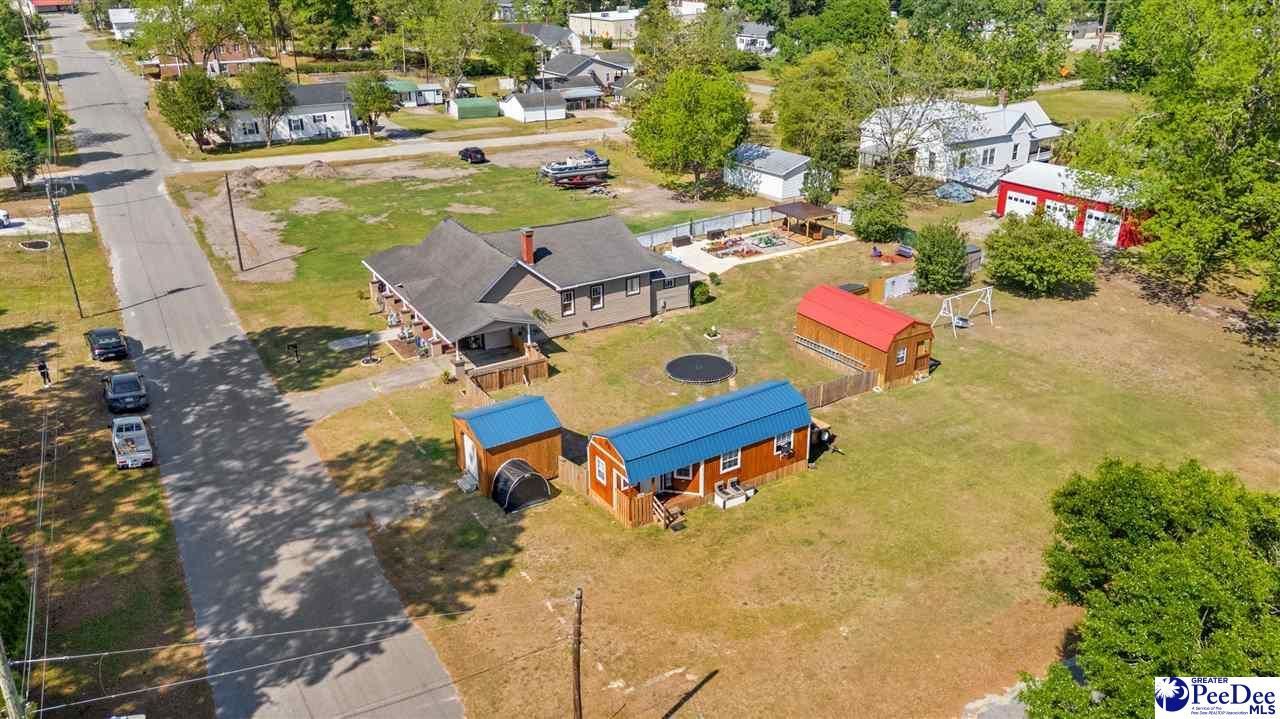 209 S Walnut St Photo 40