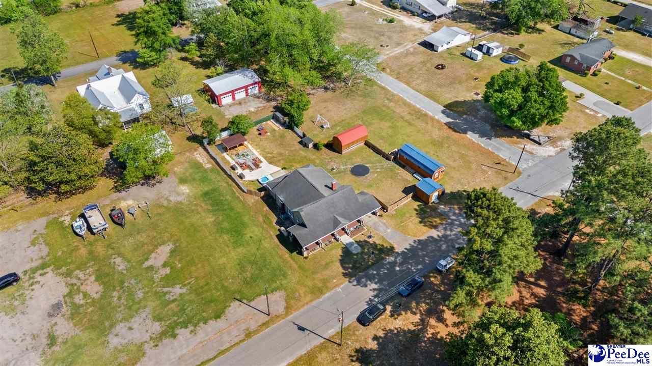 209 S Walnut St Photo 41