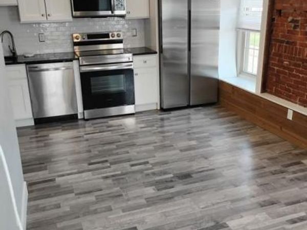 13 N 4TH AVE, Unit 4, ROYERSFORD, PA 19468