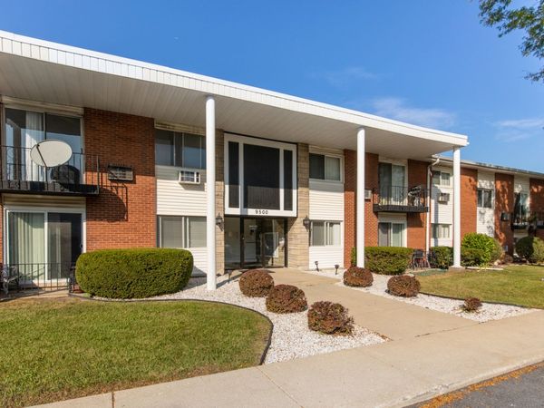 9500 Dee Road , Unit 202B, Des Plaines, IL 60016
