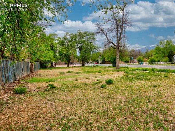 303 N Spruce Street, Colorado Springs, CO 80905