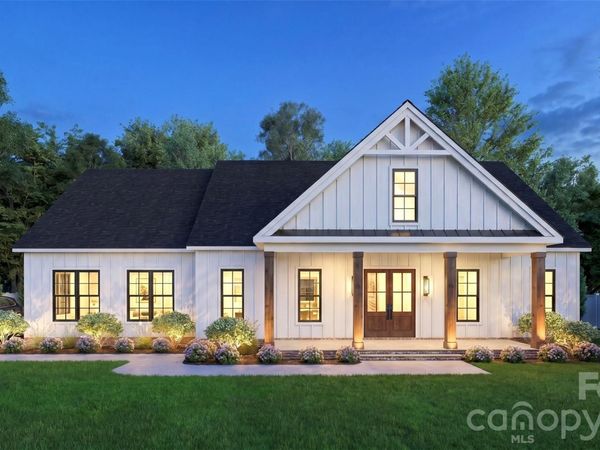 2052 Autumn Drive, Kinston, NC 28501