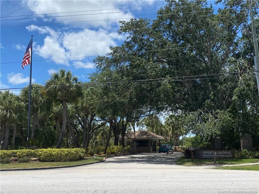 4680 SW Parkgate Boulevard, Unit B, Palm City, FL 34990 Photo