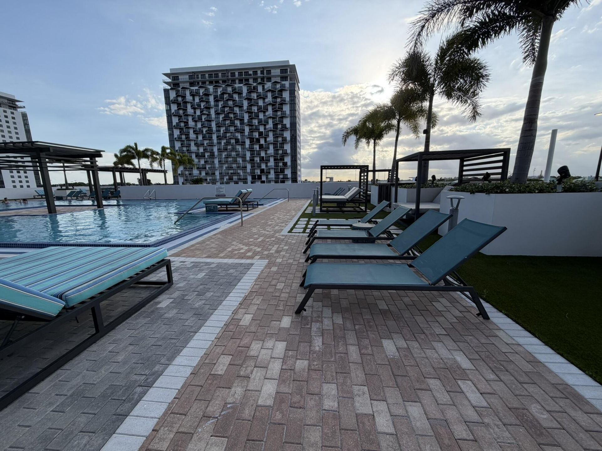 5350 NW 84th Avenue, Unit 609, Doral, FL 33166 Photo