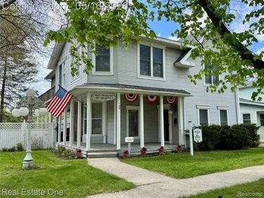 108 College Street, Holly Twp, MI 48442