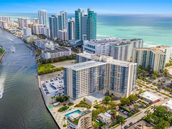 3800 S Ocean Dr , Unit 324, Hollywood, FL 33019