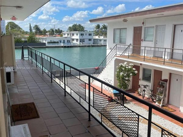 8210 Byron Ave , Unit 16, Miami Beach, FL 33141
