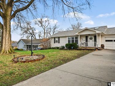 6408 Western Avenue , Omaha, NE 68132