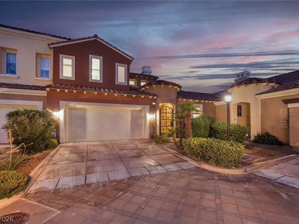 38 Strada Principale , Henderson, NV 89011