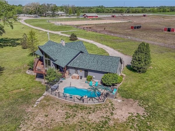 7325 SW 93rd Street, Wakarusa, KS 66546