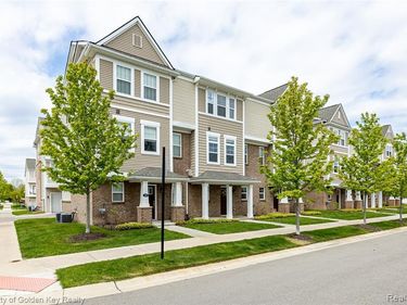 189 Monument Lane, Wixom, MI 48393