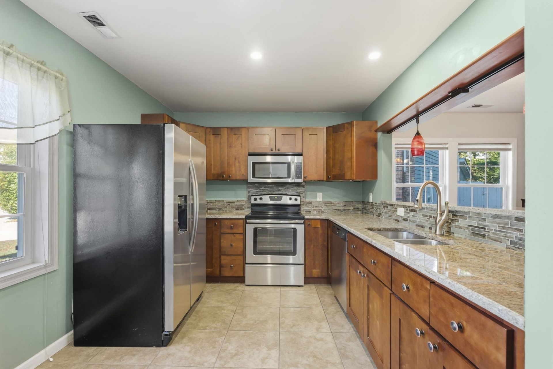 2960 Duck Ct. Photo 3