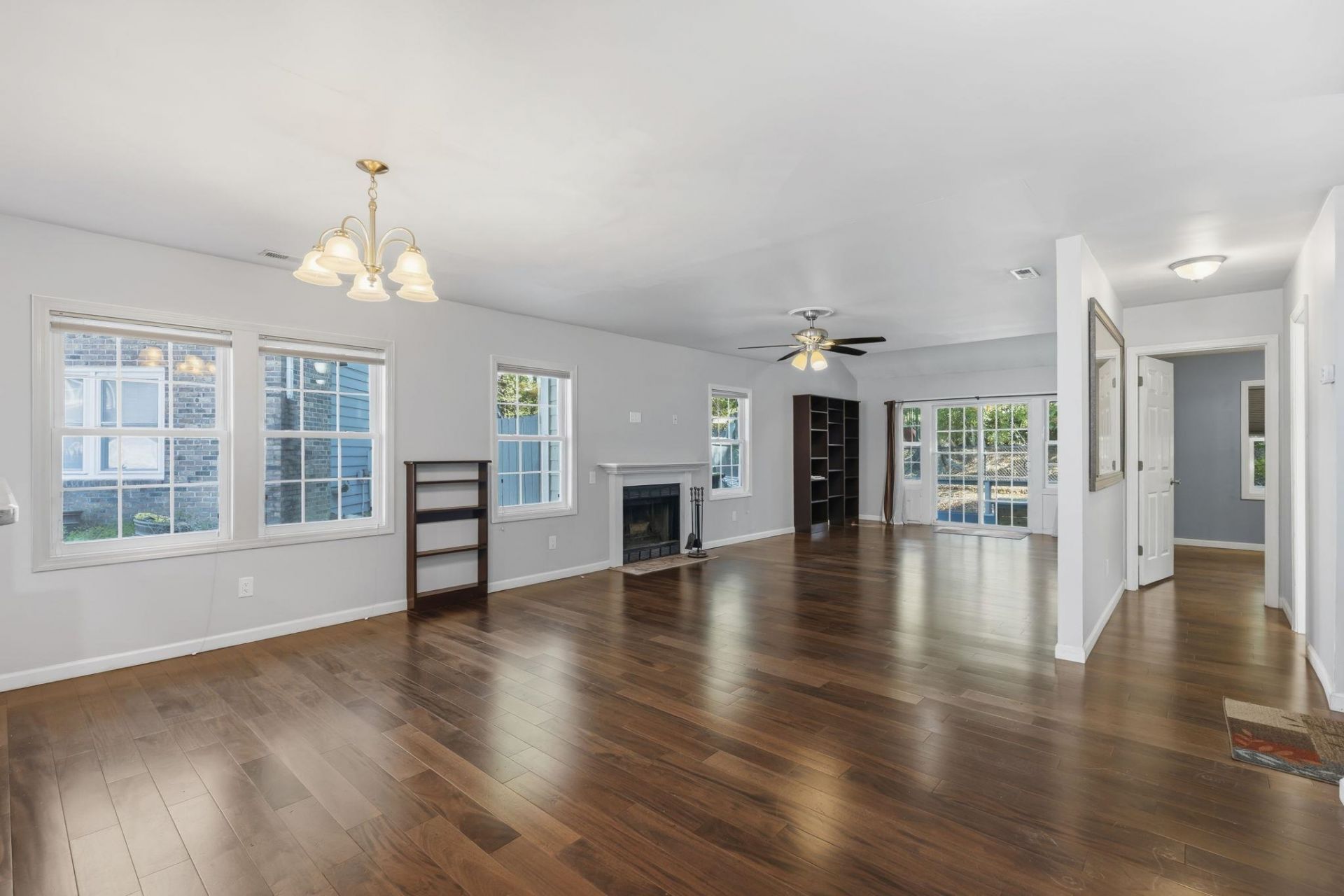 2960 Duck Ct. Photo 6