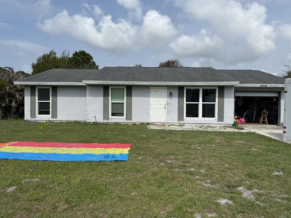 1802 SE Vesthaven Court, Port St. Lucie, FL 34952