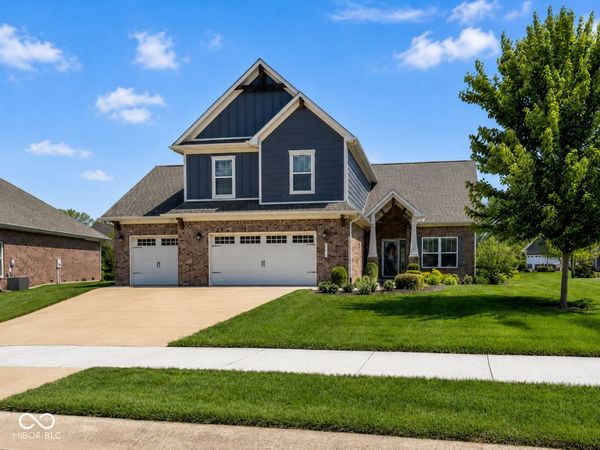 1069 Forest Glen Drive, Greenfield, IN 46140