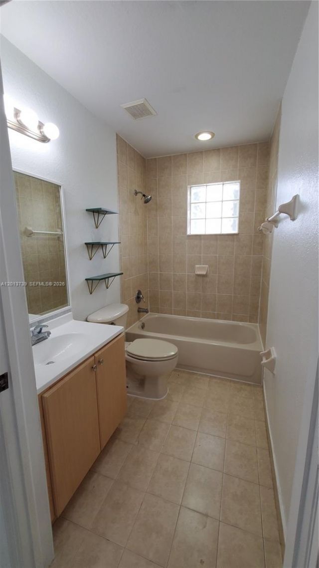 8804 NW 109th Pl, Unit 402, Doral, FL 33178 Photo