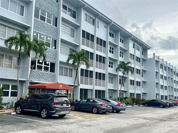 215 SE 3rd Ave, Unit 408C, Hallandale Beach, FL 33009