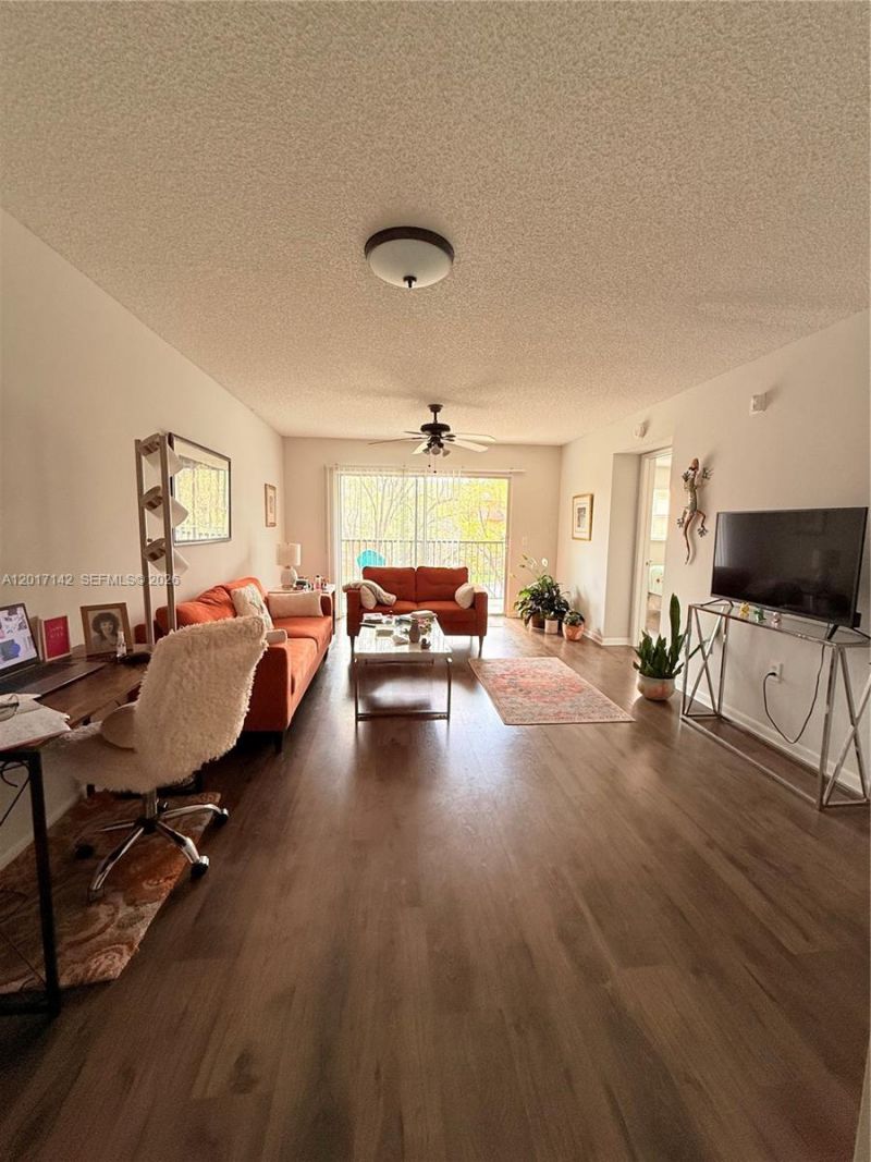 571 SW 142nd Ave, Unit 311O, Pembroke Pines, FL 33027 Photo