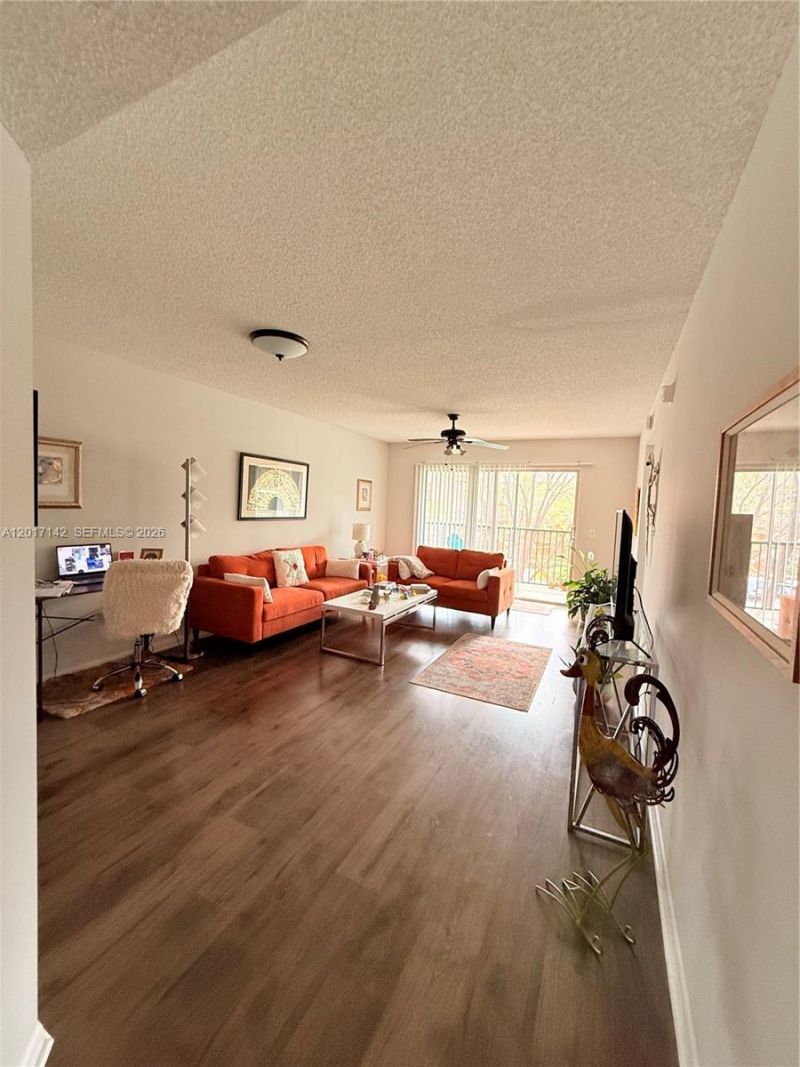 571 SW 142nd Ave, Unit 311O, Pembroke Pines, FL 33027 Photo