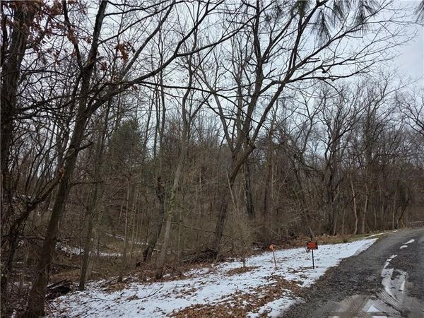 000 Harrold St, Jeannette, PA 15644