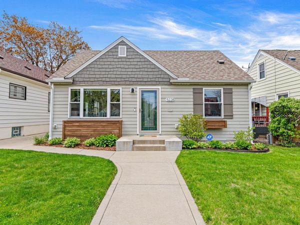 5228 47th Avenue S, Minneapolis, MN 55417