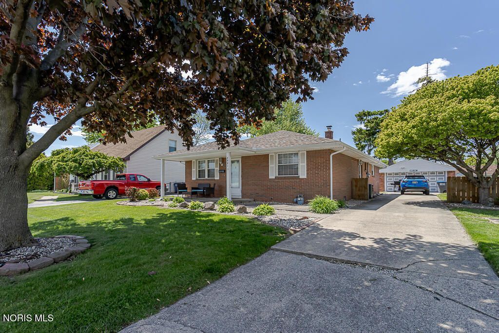 4521 282nd Street, Toledo, OH 43611 Main Photo