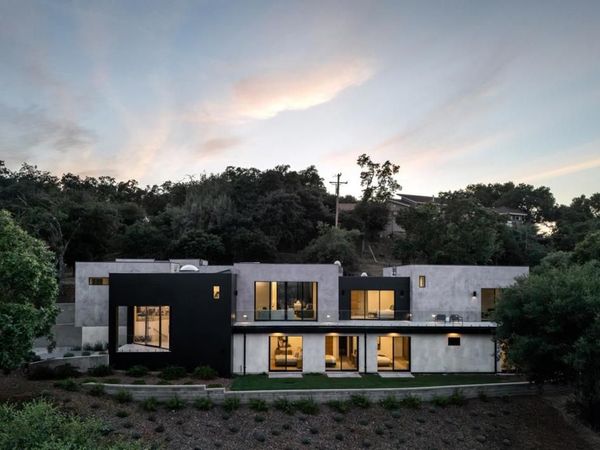 Los Altos Hills, CA 94022