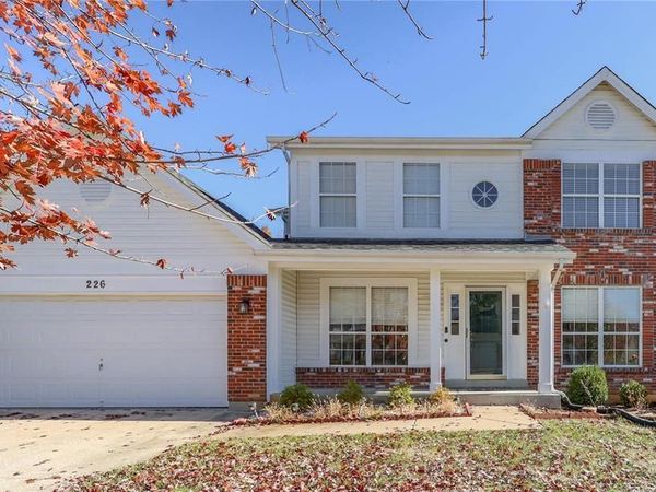 226 Cheval Square Drive , Chesterfield, MO 63005