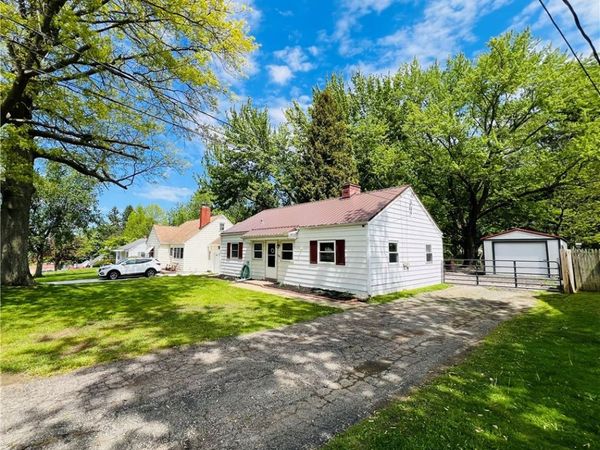 5854 Knollwood Drive, Ashtabula, OH 44004