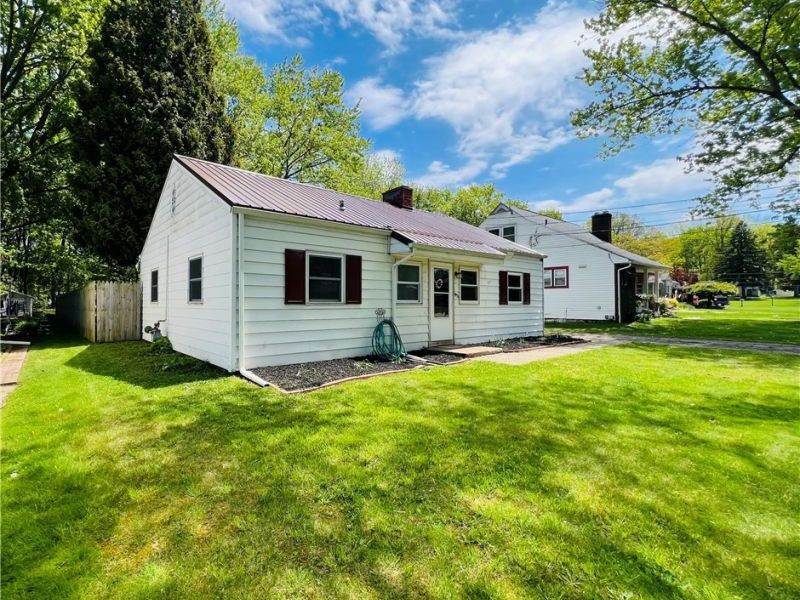 5854 Knollwood Drive, Ashtabula, OH 44004 Photo 4