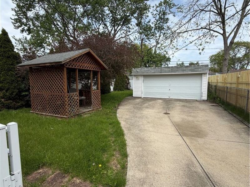 13912 Liberty Avenue, Cleveland, OH 44135 Photo 4
