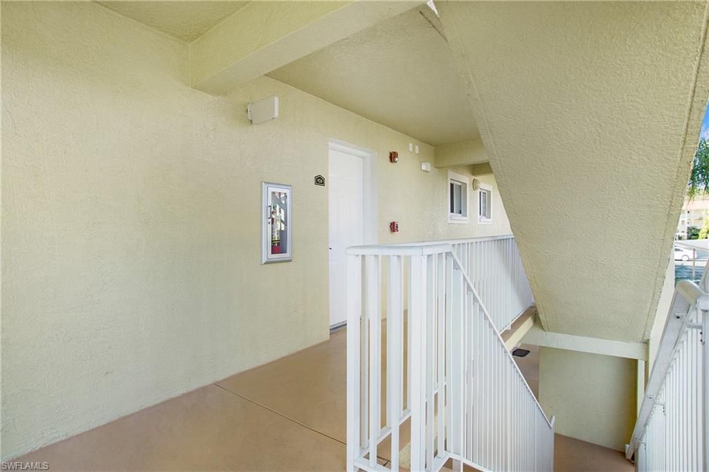 8271 Key Royal Cir, Unit 924, Naples, FL 34119 Photo