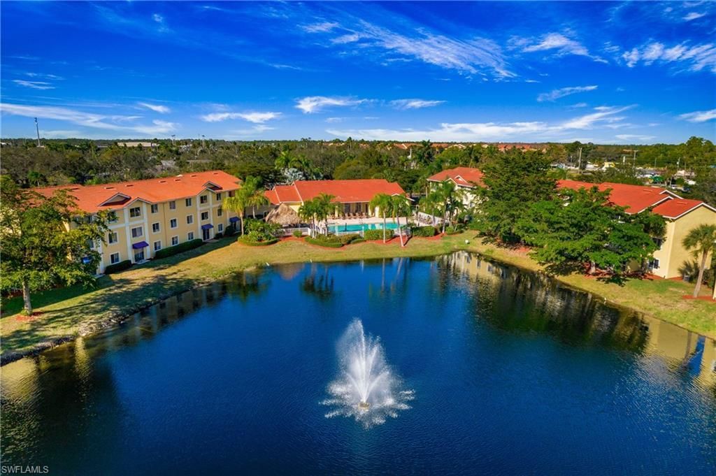 8271 Key Royal Cir, Unit 924, Naples, FL 34119 Photo