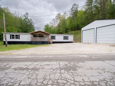 2504 Wallow Hole Road, Sandy Hook, KY 41171