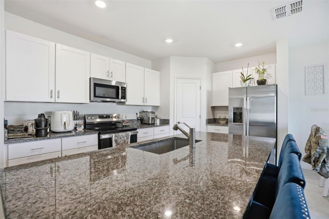 13712 Newbridge Street, Spring Hill, FL 34609 Photo