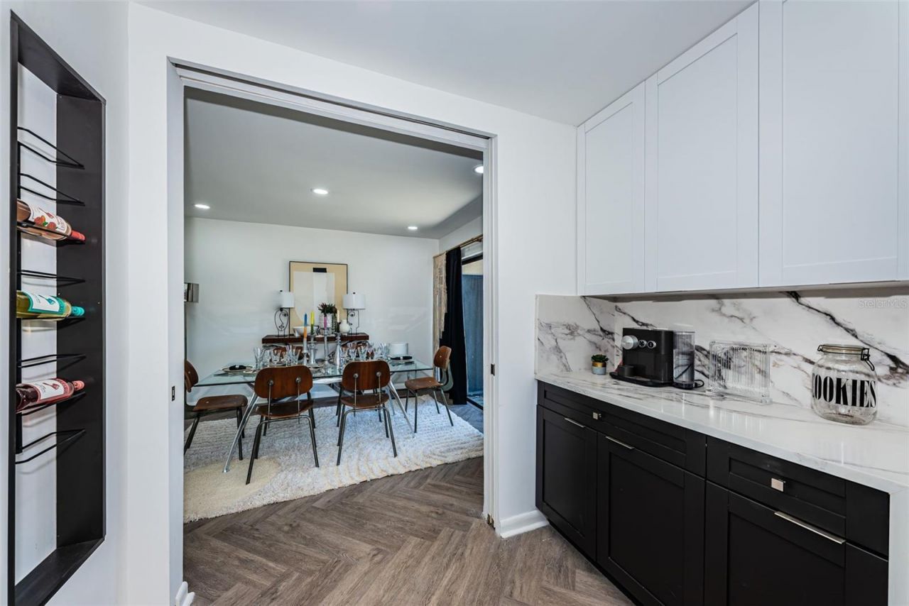 781 Village Lake Terrace N, Unit 101A, Saint Petersburg, FL 33716 Photo