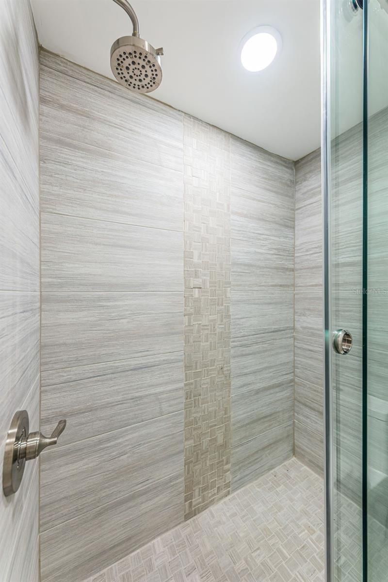 781 Village Lake Terrace N, Unit 101A, Saint Petersburg, FL 33716 Photo