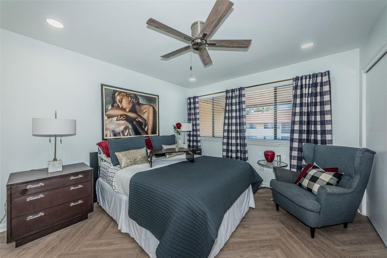 781 Village Lake Terrace N, Unit 101A, Saint Petersburg, FL 33716 Photo