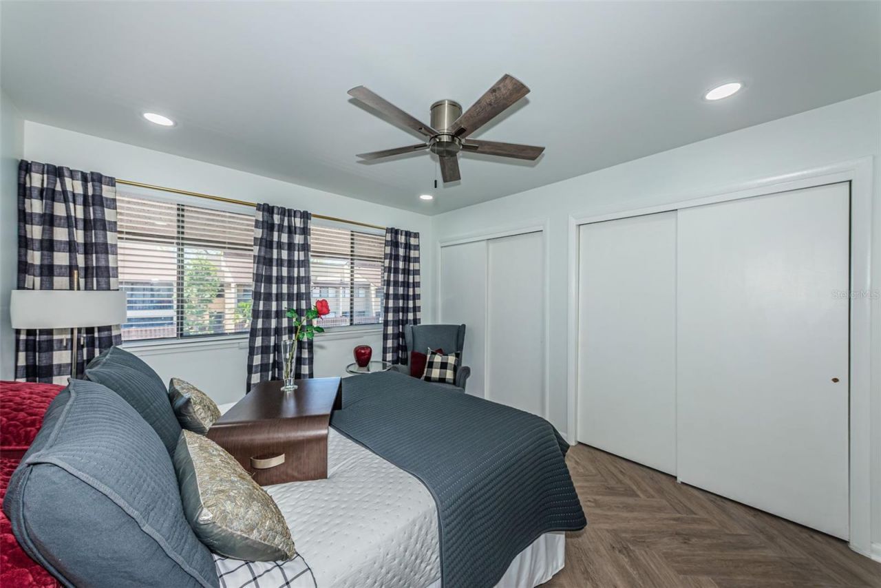 781 Village Lake Terrace N, Unit 101A, Saint Petersburg, FL 33716 Photo