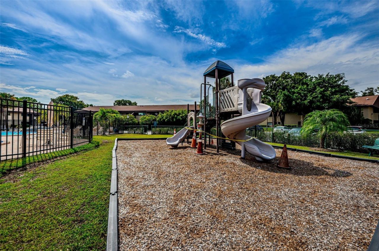 781 Village Lake Terrace N, Unit 101A, Saint Petersburg, FL 33716 Photo