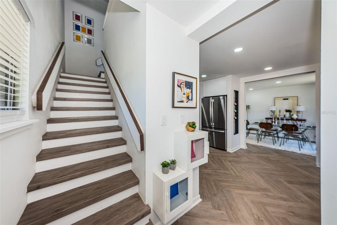 781 Village Lake Terrace N, Unit 101A, Saint Petersburg, FL 33716 Photo