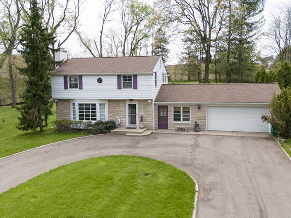 1734 Greenbriar Drive, Portage, MI 49024