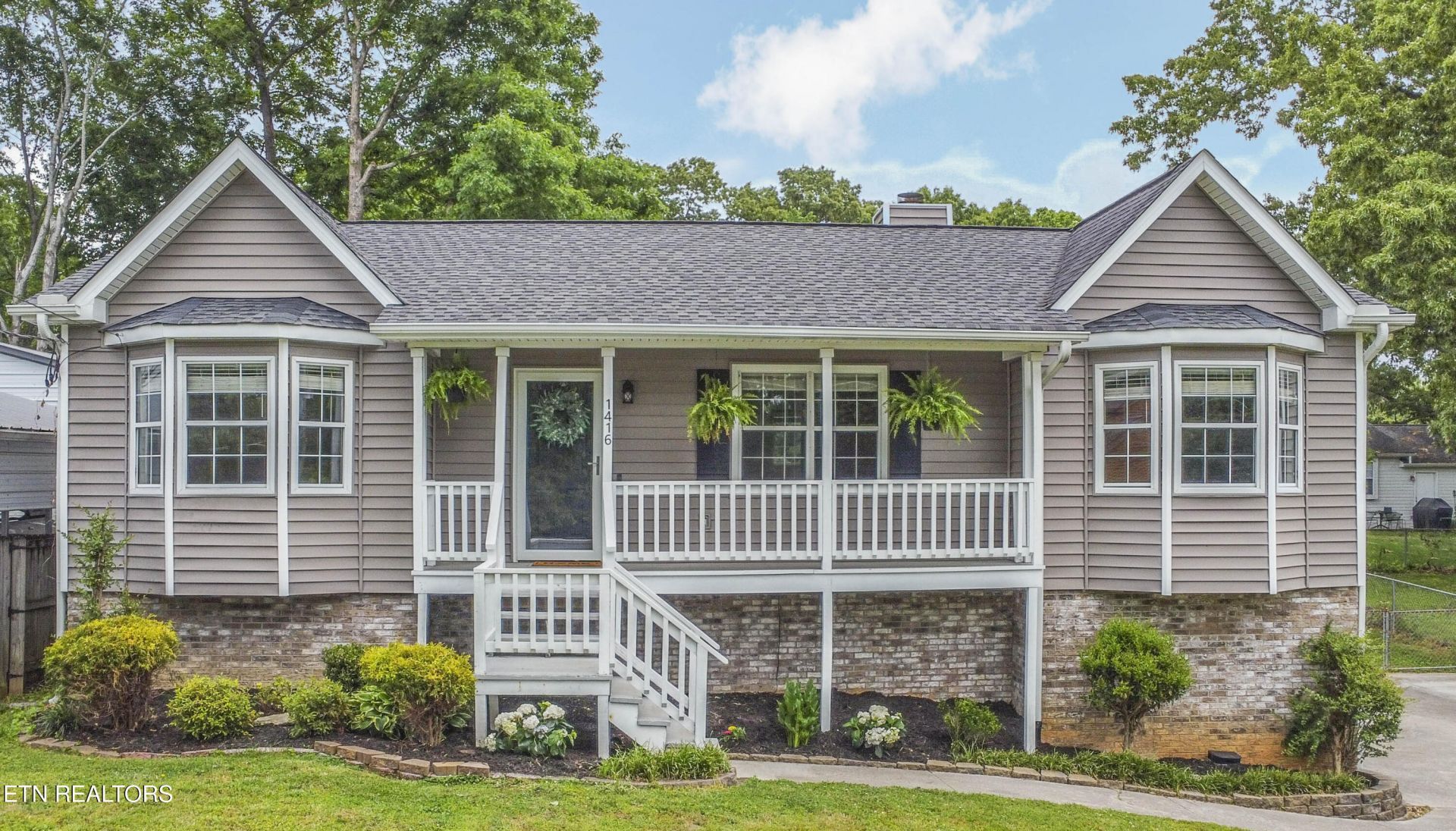 1416 Overton Lane, Knoxville, TN 37923 Main Photo