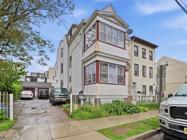 24 Elizabeth St, Paterson, NJ 07503