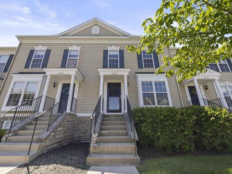 5297 Royal Arch Cascade Drive, Unit 45, Dublin, OH 43016 Photo 2