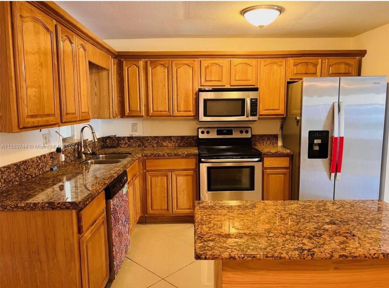 6534 SW 41st Street, Davie, FL 33314 Photo