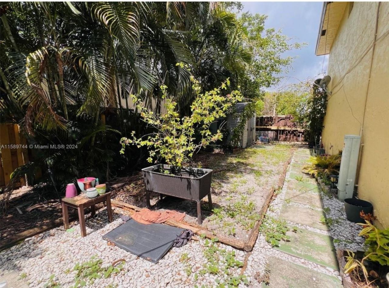 6534 SW 41st Street, Davie, FL 33314 Photo