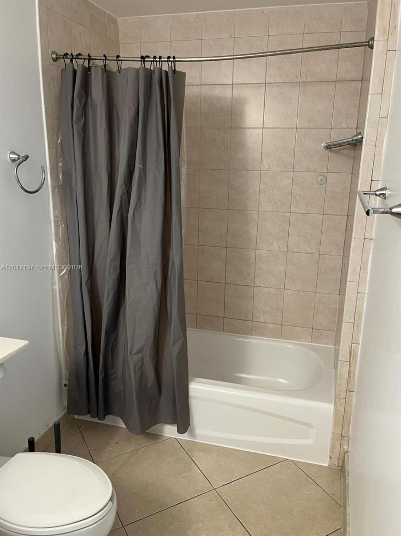 2280 SW 32nd Ave , Unit 302, Miami, FL 33145 Photo