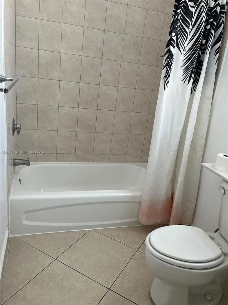 2280 SW 32nd Ave , Unit 302, Miami, FL 33145 Photo